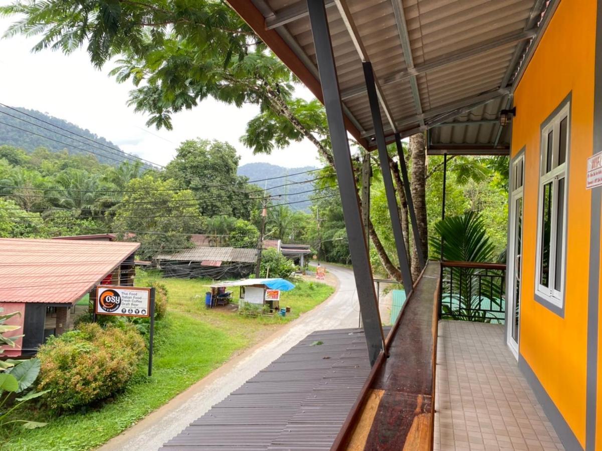 Khao Sok Inn Hostel Khao Sok National Park Екстериор снимка